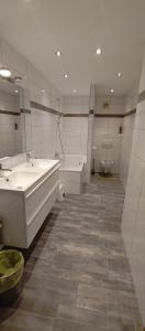 Koupelna v ubytování Hotel Gasthof Markterwirt