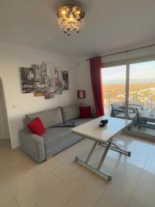 Khu vực ghế ngồi tại Holidays Sylvia 13