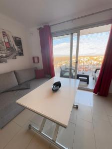 Khu vực ghế ngồi tại Holidays Sylvia 13 +19 ảnh