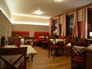 Restaurace v ubytování Hotel Schützen