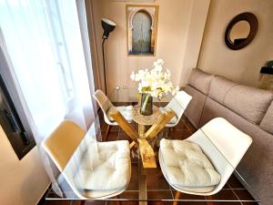 Posezení v ubytování Villa Blanca - piscina de sal, playa 15mn, sierra