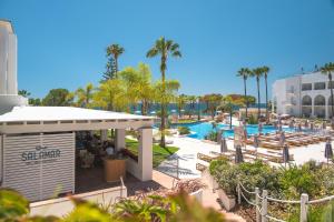 Bazén v ubytování DAIA Slow Beach Hotel Conil - Adults Only Recommended nebo v jeho okolí