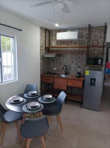 Kuchyň nebo kuchyňský kout v ubytování bonito estudio para disfrutar casa palmeras