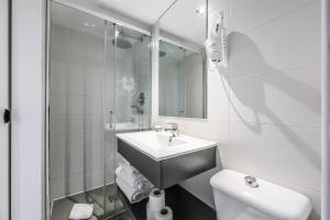 Koupelna v ubytování Habitaciones Leganitos -No Ascensor-