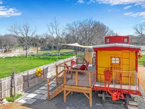 Fotografie z fotogalerie ubytování Caboose on the Square v destinaci Wimberley