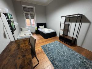 Ein Bett oder Betten in einem Zimmer der Unterkunft Zimmer in Kaiserslautern