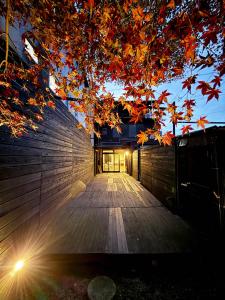 廿日市bHOTEL Kaniwasou 101 1BR good for 10PPL in the scenic Island of Miyajima的相册照片