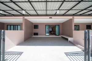 Fotografie z fotogalerie ubytování Long-term renting benefits Jomtien Beach The Venice Villa v destinaci Ban Huai Yai