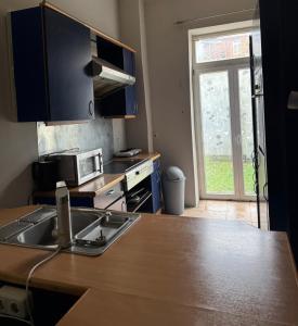 Küche/Küchenzeile in der Unterkunft Zimmer in Kaiserslautern