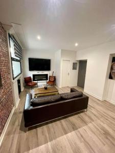 Et tv og/eller underholdning på Appartement proche cathédrale