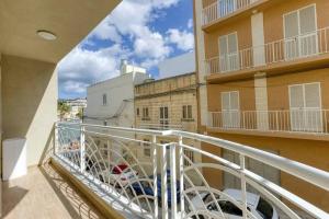 Balkón alebo terasa v ubytovaní Seaview, Beautiful 3br Apt 1