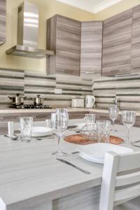Fotografia z galérie ubytovania Seaview, Beautiful 3br Apt 1 v destinácii Marsaskala