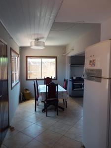 Nhà bếp/bếp nhỏ tại Lar doce lar