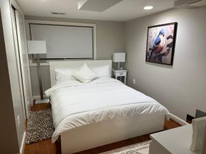 Ένα ή περισσότερα κρεβάτια σε δωμάτιο στο Single Family House in Arlington