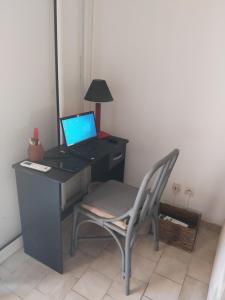 Μια τηλεόραση ή/και κέντρο ψυχαγωγίας στο T1 Gardénia