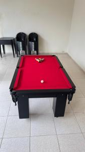 Biliár nebo kulečník v ubytování Casa Matinhos 9