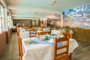 Restaurace v ubytování Pousada São Manoel