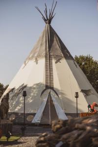 Fotografie z fotogalerie ubytování Lobo Tipi at El Mistico Ranch v destinaci Nogal