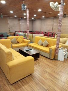 Un lugar para sentarse en Petra inbox Hostel