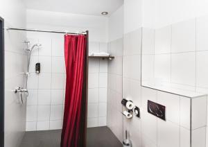 Koupelna v ubytování Hotel Fabrik Vösendorf