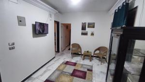 TV at/o entertainment center sa T2 pyramids View