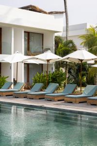 Kolam renang di atau dekat dengan Sikara Lombok Hotel