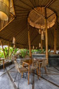 Restoran atau tempat lain untuk makan di Sikara Lombok Hotel