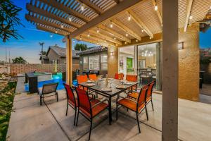 Fotografie z fotogalerie ubytování Indio Gateway-New Salt Water Pool and Spa v destinaci Indio