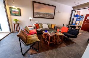 Area tempat duduk di Relax APT for Max Comfort Best View in CBD BSD