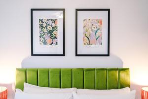 Postel nebo postele na pokoji v ubytování Victoria Park Studio 10 - Self Contained, 5 Mins Walk To Train Station & Town Centre, Free Parking