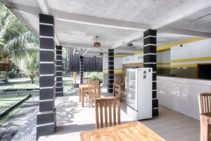 Η κουζίνα ή μικρή κουζίνα στο Komurd Lavender Bungalow