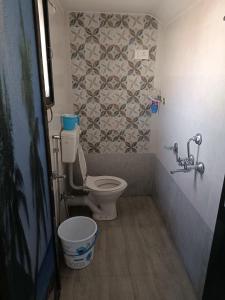 Afbeelding uit fotogalerij van Happy Holiday Home in Alibaug