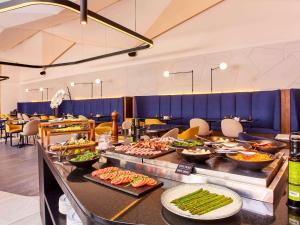 Comida no hotel ou em algum lugar perto