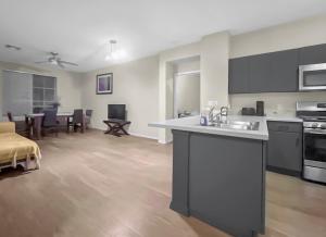 Gallery image of Themed Home Super Close to Disney in Orange