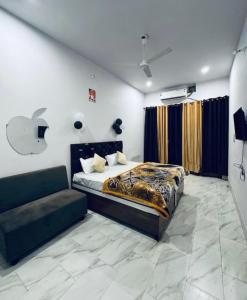 Postel nebo postele na pokoji v ubytování Hotel Sukoon