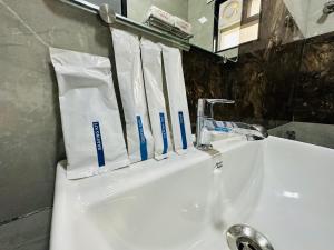 Koupelna v ubytování Hotel Diamond Executive