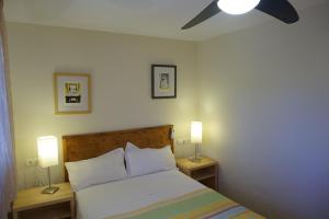 A bed or beds in a room at Casa la Paloma