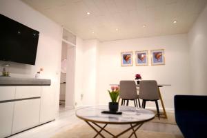 Gallery image of Modernes Apartment in Walldorf - 5 Min zur SAP, Balkon & Netflix - WeHome Premium in Walldorf