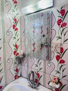 Bagno di Om Mandakini Hotel