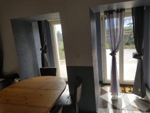 Gallery image of Logement à 5min de longvic in Fénay
