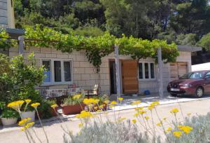 Zahrada ubytování "House 11", 3 bedrooms, just near the sea, , Žuljana bay