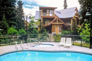 Πισίνα στο ή κοντά στο Glacier's Reach 42