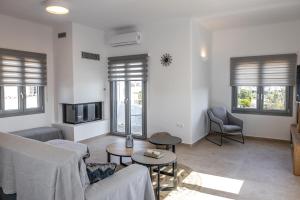 Φωτογραφία από το άλμπουμ του Mouragio Stay στην Αλυκή