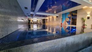 Bazén v ubytování Lux Apartman Kop Zoned nebo v jeho okolí + 42 fotografií