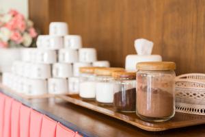 Jídlo v hotelu nebo okolí + 8 fotografií