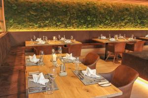 Un restaurant sau alt loc unde se poate mânca la Hotel Edelweiss