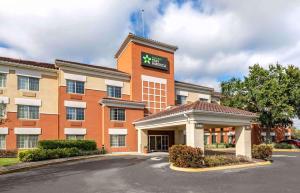 a hotel with a sign on the side of a building at Extended Stay America Suites - Orlando - Altamonte Springs in Orlando