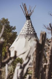 Fotografie z fotogalerie ubytování Oso Tipi at El Mistico Ranch v destinaci Nogal