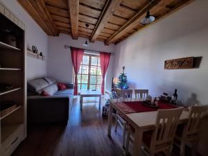 Posezení v ubytování Apartmán Jezerné