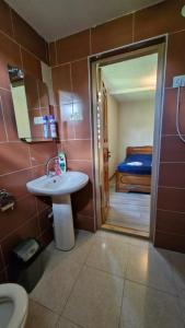 Koupelna v ubytování Mestialux Guesthouse